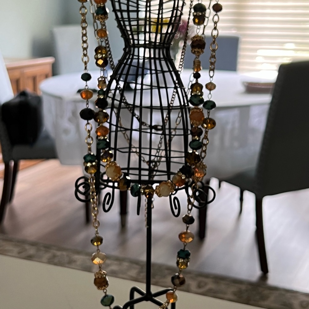Pair of necklaces, warm gold tones with faceted glass beads - Picture 4 of 6